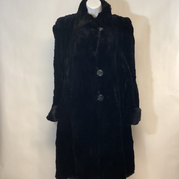 Women’s Village Furrier Vintage Black Fur Coat - Picture 4 of 15